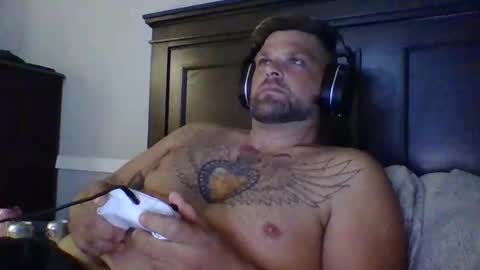 nvrcomingdwn84 online show from January 17, 2:03 am