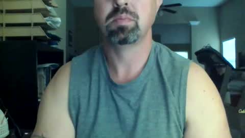 nvrenuff1979 online show from November 14, 12:50 pm