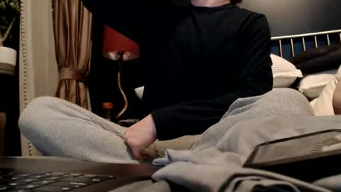 Eric online show from November 29, 11:07 pm