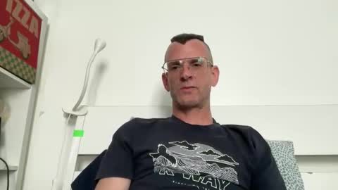 Jonathan Deep online show from April 14, 2:38 pm