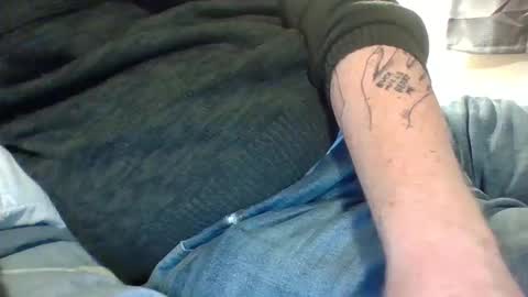 Snapshot of obedient9402 chatting on January 17, 10:16 pm obedient9402 online show from January 17, 10:16 pm