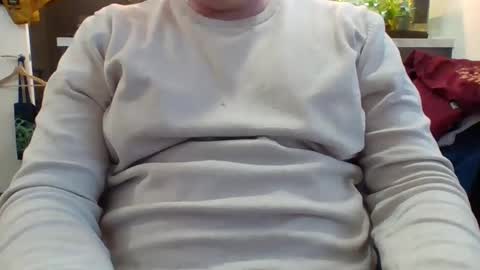 Snapshot of obedient9402 chatting on January 18, 3:59 pm obedient9402 online show from January 18, 3:59 pm