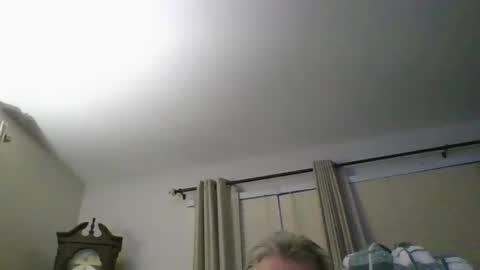 Snapshot of obx4sunanfun60 chatting on March 12, 9:44 am obx4sunanfun60 online show from March 12, 9:44 am