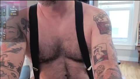 Office Dad online show from December 18, 8:27 pm