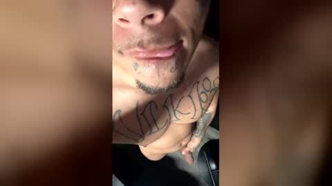 officialaoneyhmd online show from April 13, 5:24 pm