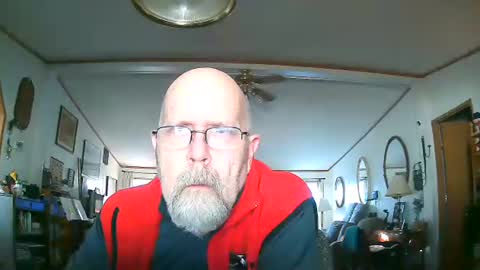 Maximus No Mo online show from December 21, 8:39 pm