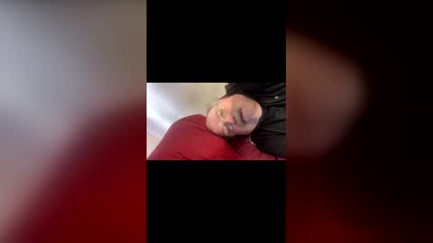 old279093 online show from June 7, 4:03 pm