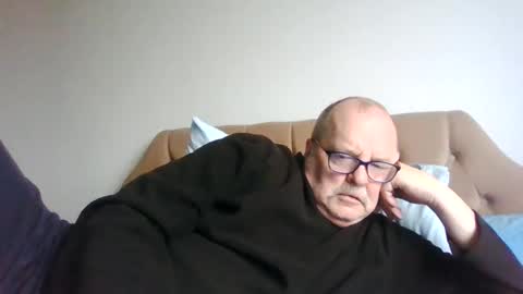 old_fkr online show from February 12, 10:24 am