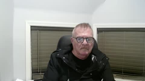 oldguybigd online show from November 22, 3:06 am