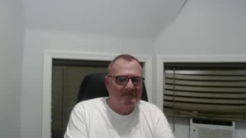 oldguybigd online show from September 12, 5:29 am