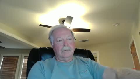 OldLakeGuy online show from September 22, 11:48 pm