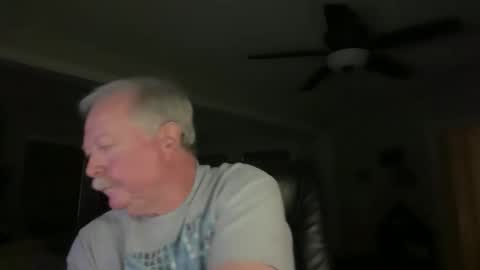 OldLakeGuy online show from October 26, 11:51 pm