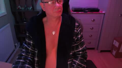 oldveteranuk online show from March 2, 5:41 am