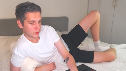 Oliver online show from September 15, 6:09 pm