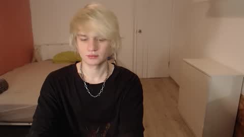 Oliver online show from November 27, 2:15 am