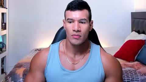 oliver_tommy online show from September 15, 12:17 pm