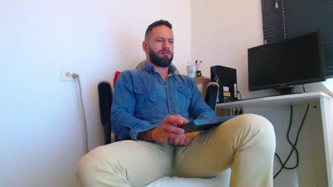 oliver online show from February 27, 3:44 pm