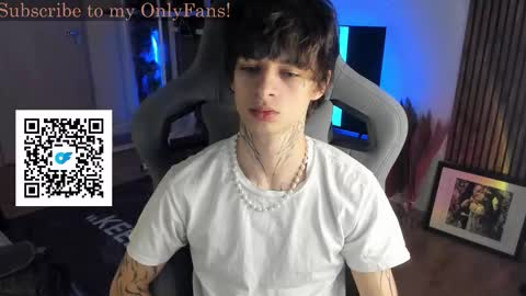 oliverrgroove online show from November 10, 2:22 pm