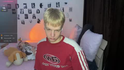 oliver online show from October 30, 2:18 pm