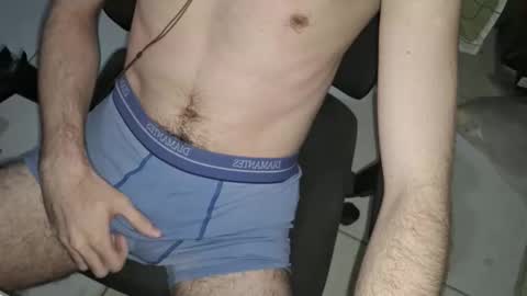 oliverwhte online show from March 29, 3:17 am