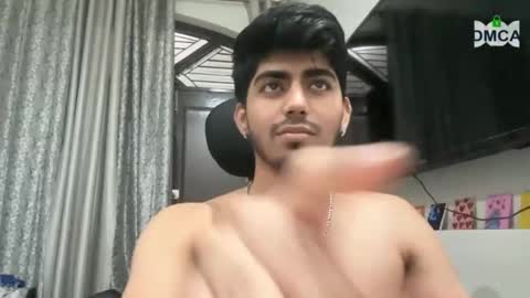 Snapshot of onarch chatting on October 31, 9:51 pm Monarch online show from October 31, 9:51 pm