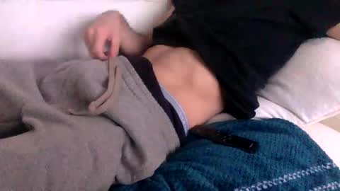 onehitwonder21 online show from April 6, 12:29 am