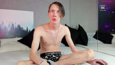 Erick  online show from March 11, 7:36 pm