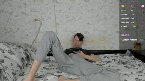 Erick  online show from April 3, 4:37 pm