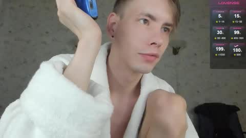 Erick  online show from March 8, 9:46 am