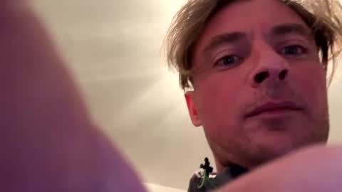 onlyloveyoutwice2016 online show from February 9, 12:48 am