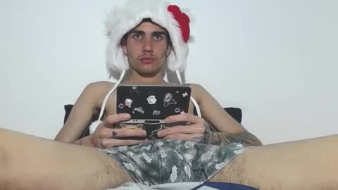 Snapshot of onzas_ chatting on October 24, 11:06 pm onzas_ online show from October 24, 11:06 pm