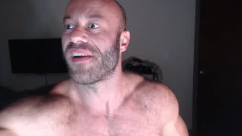 Snapshot of oregon87 chatting on October 16, 2:47 pm The Oregon Lumberjack online show from October 16, 2:47 pm