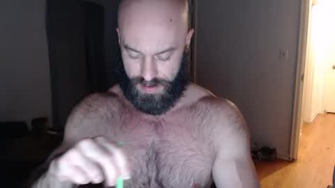 Snapshot of oregon87 chatting on December 12, 4:59 am The Oregon Lumberjack online show from December 12, 4:59 am