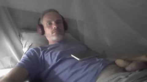 orwel09 online show from April 3, 10:17 pm