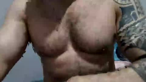 oscar670473 online show from April 28, 2:38 am