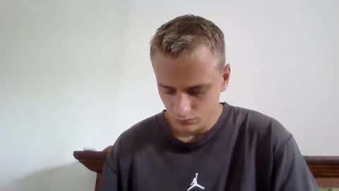 Oscar online show from February 19, 5:27 am