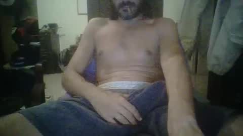 Snapshot of oshaka chatting on October 25, 12:01 am HappyGrower online show from October 25, 12:01 am
