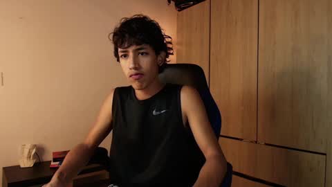 ostin 18hot online show from January 3, 9:26 pm