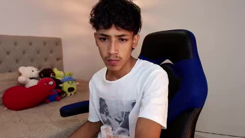 ostin 18hot online show from October 9, 1:10 am