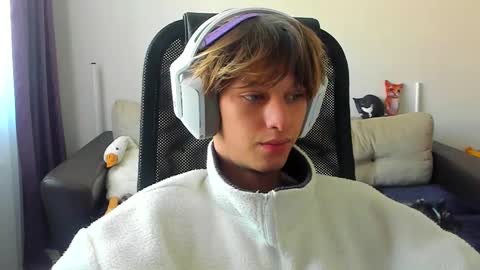 Ostin online show from September 11, 2:43 am