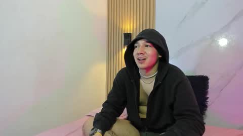 Otto Andrew online show from January 31, 8:07 pm