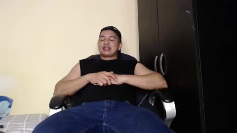 otto_stud online show from September 18, 3:52 am