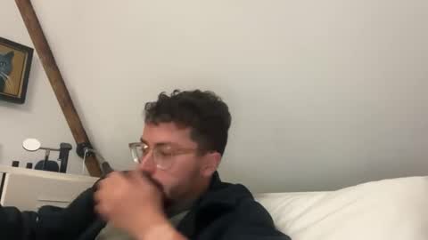 Snapshot of ovidius96 chatting on October 31, 8:12 pm ovidius96 online show from October 31, 8:12 pm