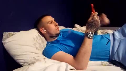 Snapshot of owen162462 chatting on October 22, 7:27 pm Owen kayz online show from October 22, 7:27 pm