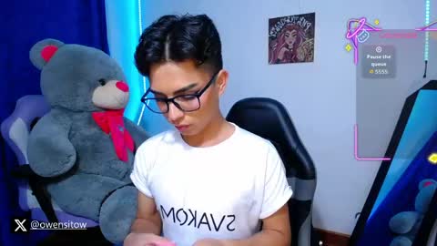Owen  Independent model  online show from May 28, 7:06 am