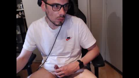 pablo029 online show from June 19, 9:30 pm