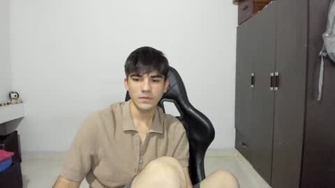 pakun_ online show from December 17, 12:01 am