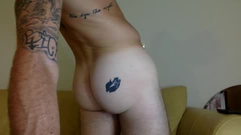 palmflacco online show from May 13, 9:23 pm