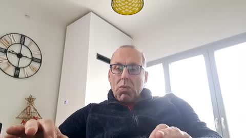 pansak1973 online show from December 24, 8:44 am