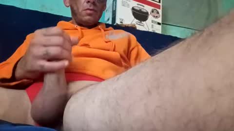 Snapshot of pantiboi6 chatting on October 20, 6:06 am pantiboi6 online show from October 20, 6:06 am